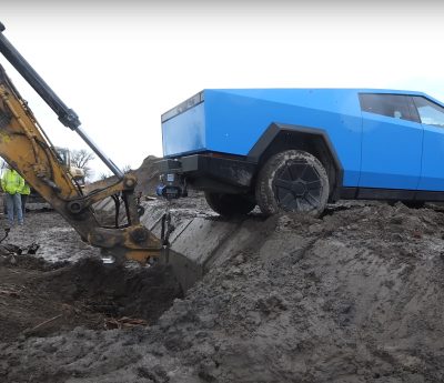 Tesla Cybertruck remolque