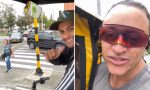 Elvis Crespo hizo feliz a un fan en bicicleta a cambio de un curioso favor: “Dame una vuelta contigo”