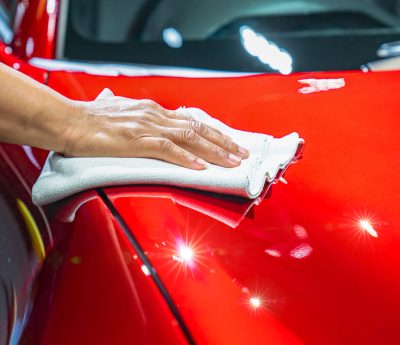 Abrillantar carrocería coche