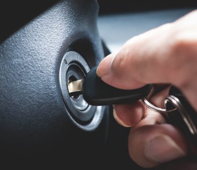 multa motor encendido