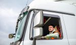 Las nuevas ayudas de hasta 2.000 euros del Ministerio de Transportes: “Ser conductor profesional significa tener trabajo seguro”