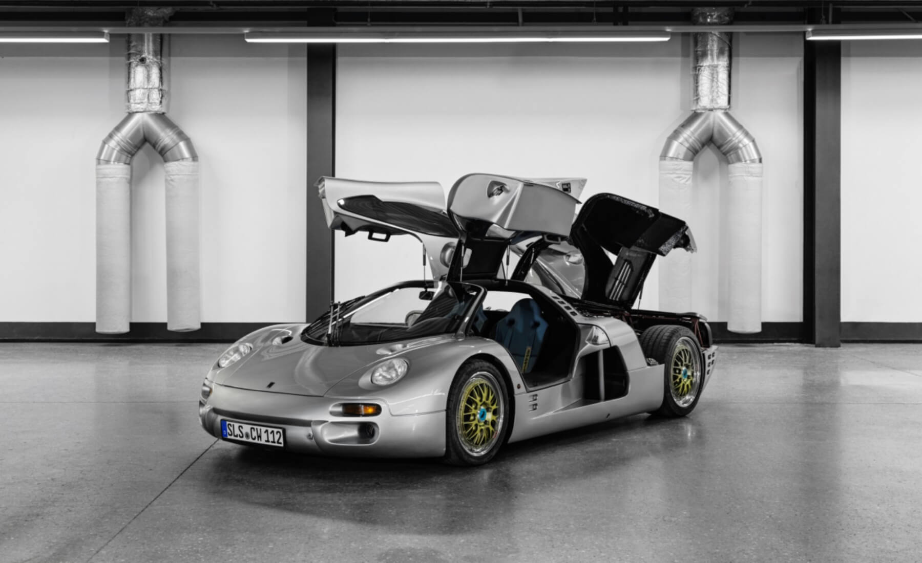 isdera commendatore