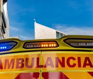 Semáforo rojo ambulancia