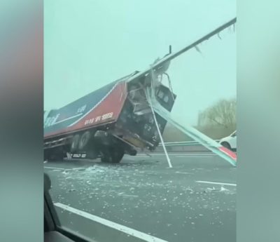 Camión pala eólica