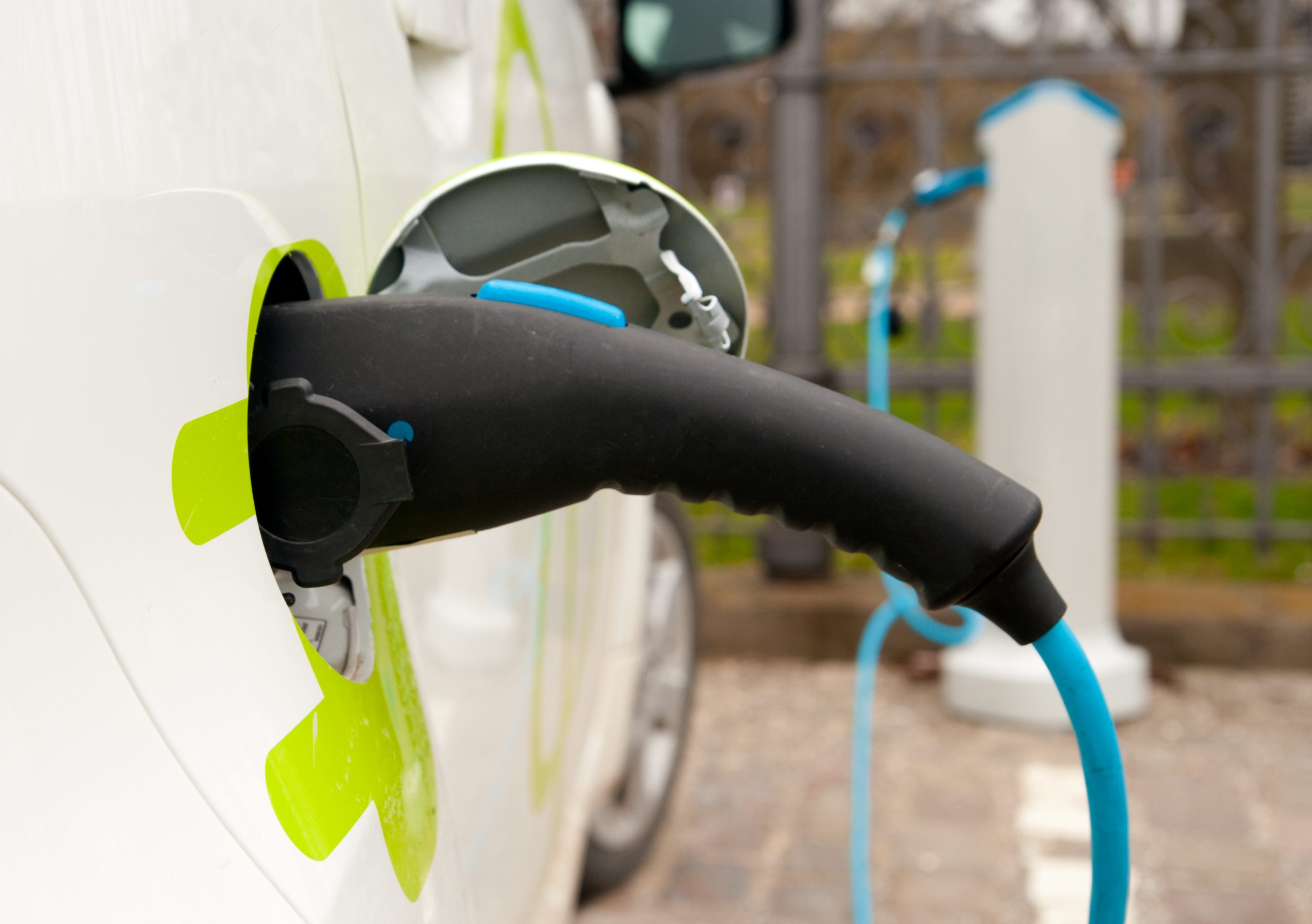 cargar coche eléctrico