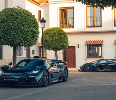 Hiperdeportivos en pueblo