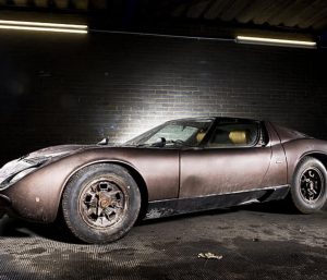 Lamborghini Miura P400S