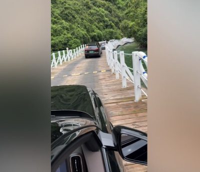 Puente flotante China