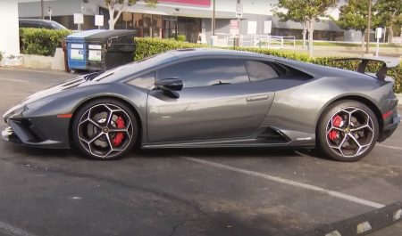 lamborghini huracan robo chatgpt