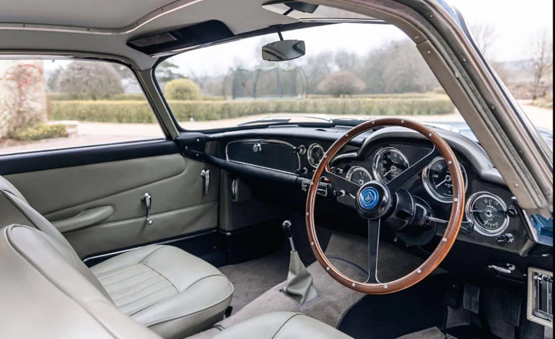 Aston Martin DB4 Liam Gallagher