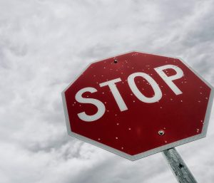 señales trafico estados unidos agujeros