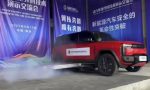 La polémica idea china para evitar los incendios de los coches eléctricos: lanzar su batería fuera del automóvil