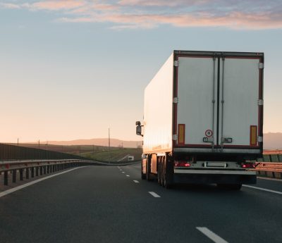 Camión en la carretera