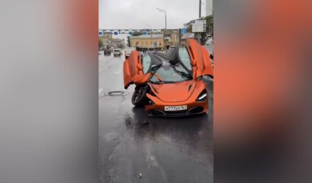 McLaren destrozado