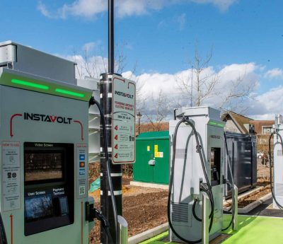 cable carga coche eléctrico gps