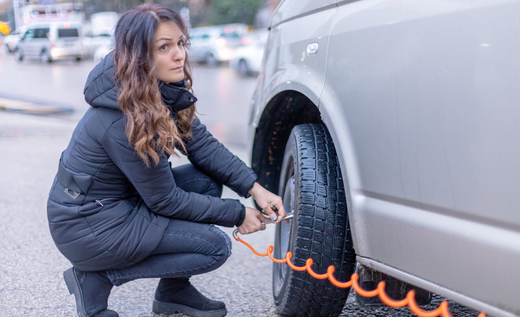 cobrar inflar ruedas gasolinera