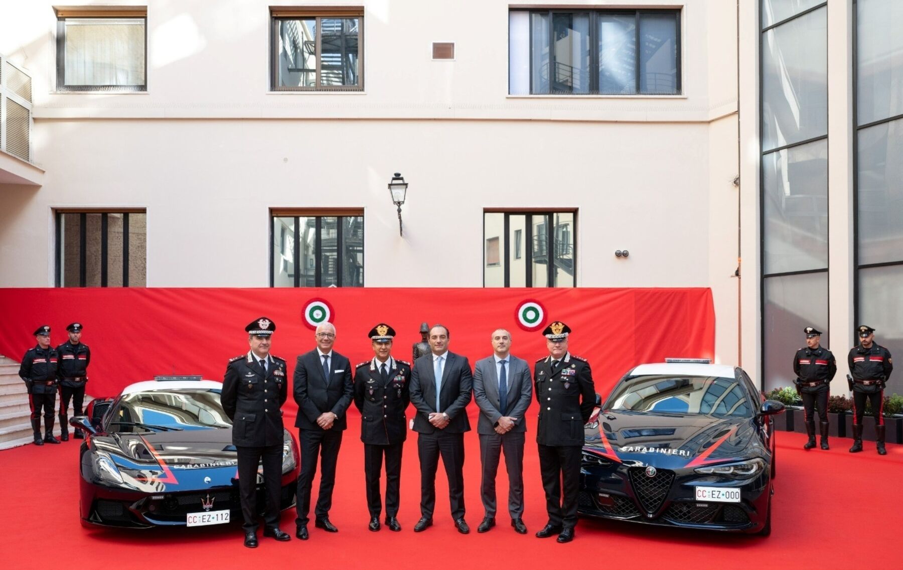 Maserati Alfa Romeo Carabinieri