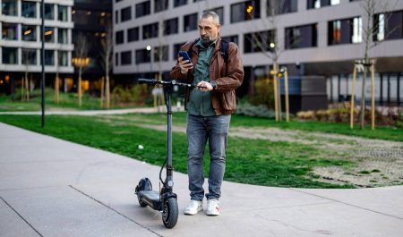 La DGT prepara el registro obligatorio para los patinetes eléctricos, que deberán contar con un seguro a terceros en 2026