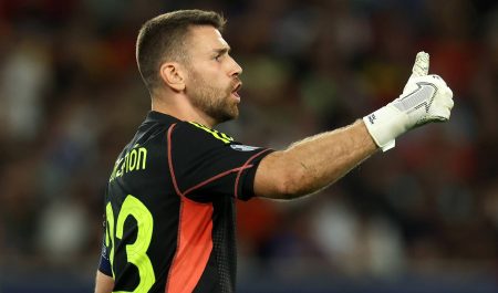 La rareza de Unai Simón: cuesta cerca de 80.000 euros y casi ningún futbolista lo tiene