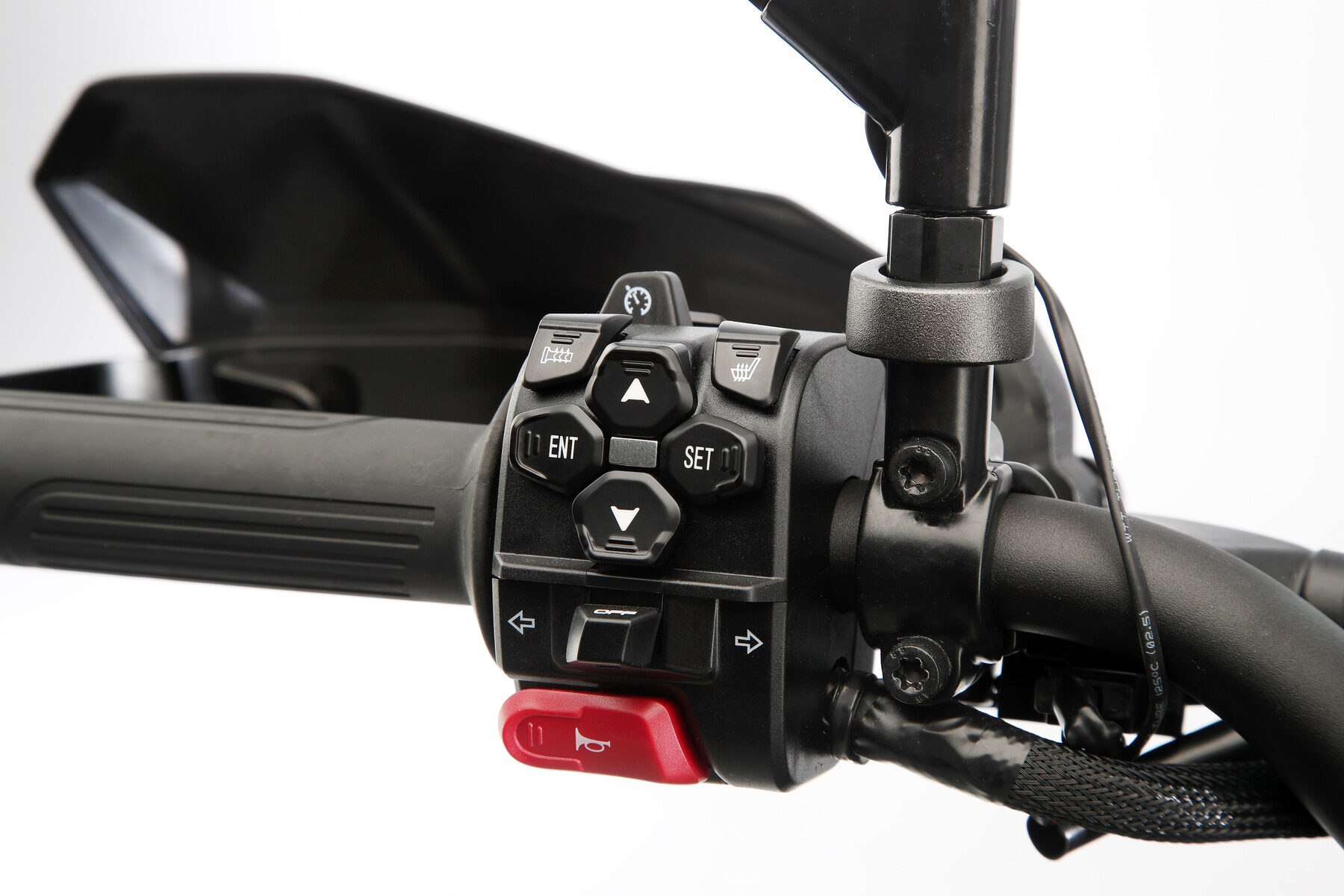 Prueba QJ Motor SRT 900