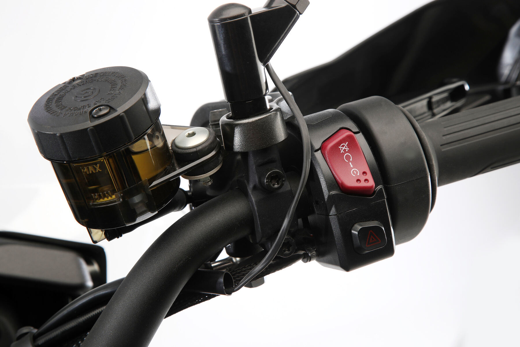 Prueba QJ Motor SRT 900