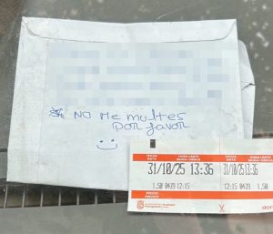 nota coche aparcado multa