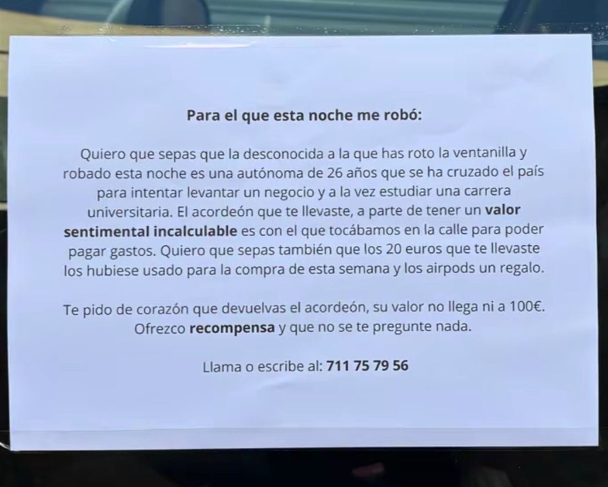 robo de coche acordeón