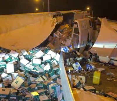 Camión cerveza Mahou