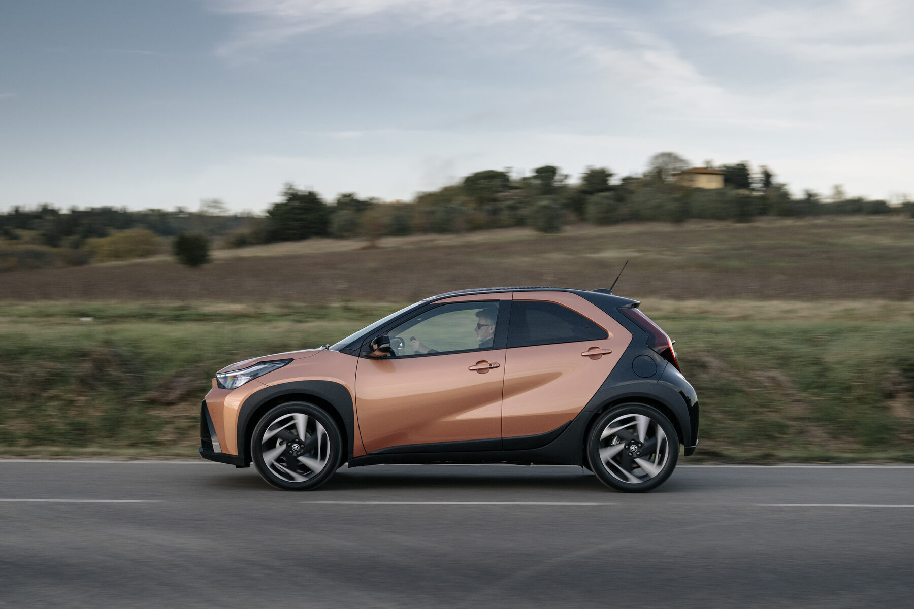 Toyota Aygo X Cross Hybrid