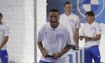Los jugadores del Real Madrid recogen sus BMW con una carrera de coches de radiocontrol