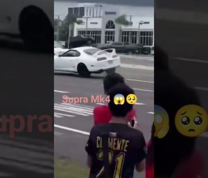 Toyota supra Mk4 accidente