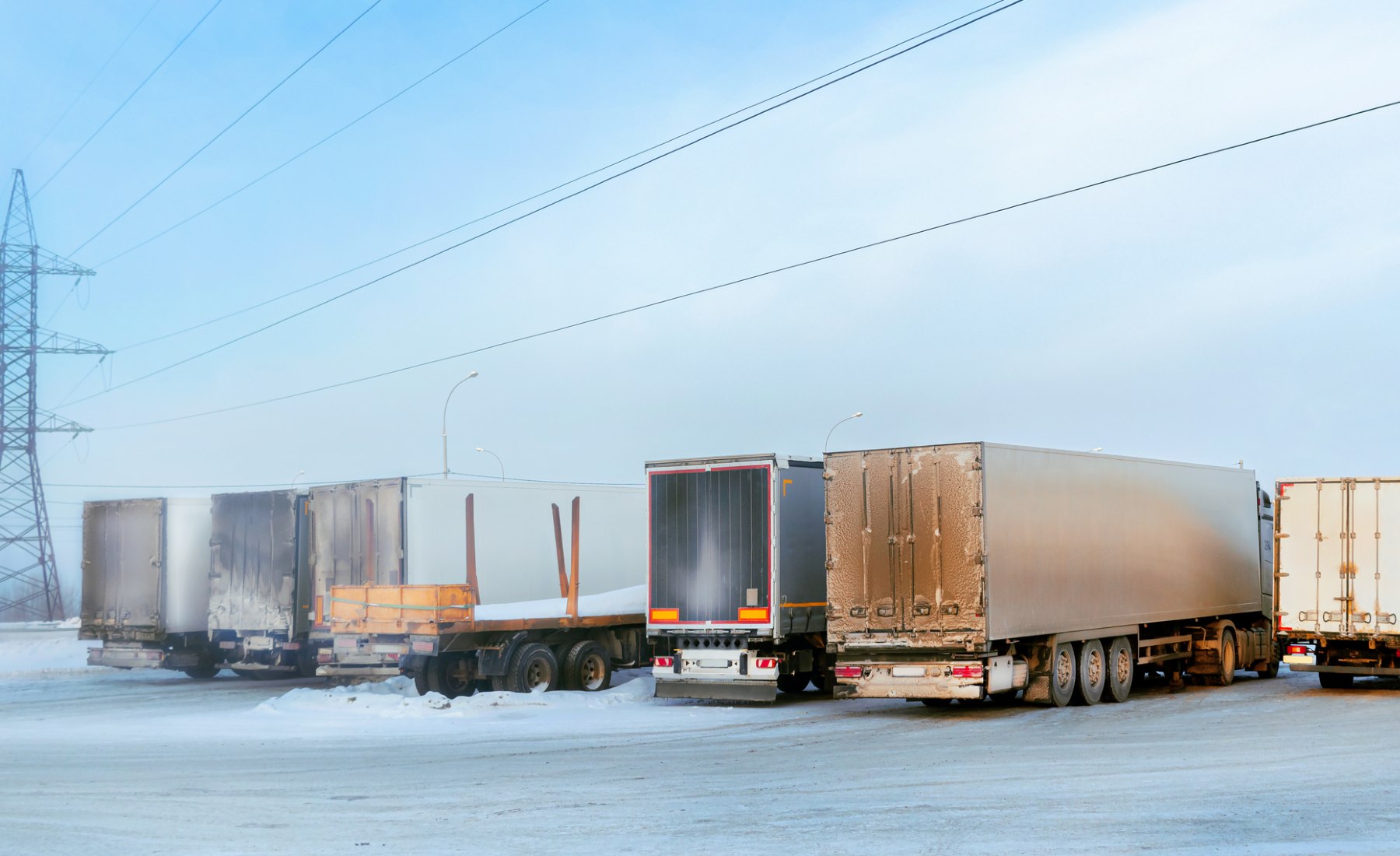 Camiones parados nieve