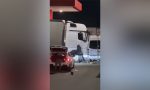 Intentan robar a un camionero en la AP-7 y su reacción es de genio absoluto: los deja KO