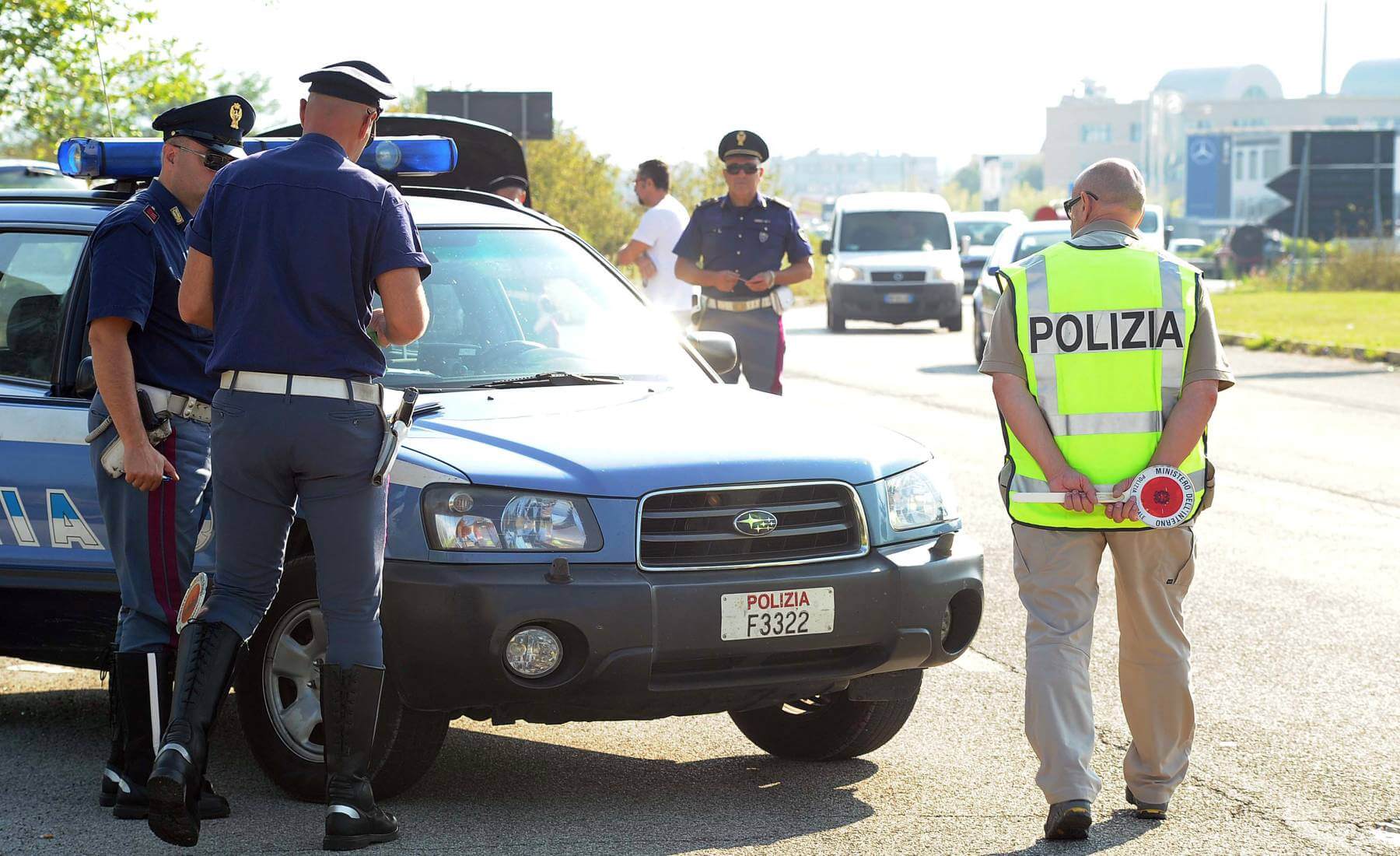 control policia italia