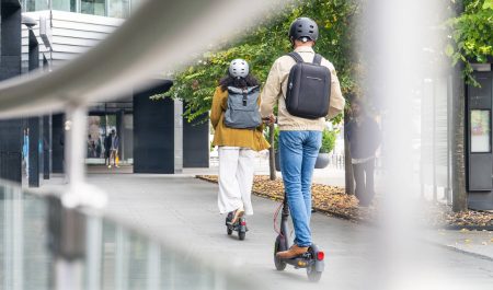 patinete electrico casco dgt