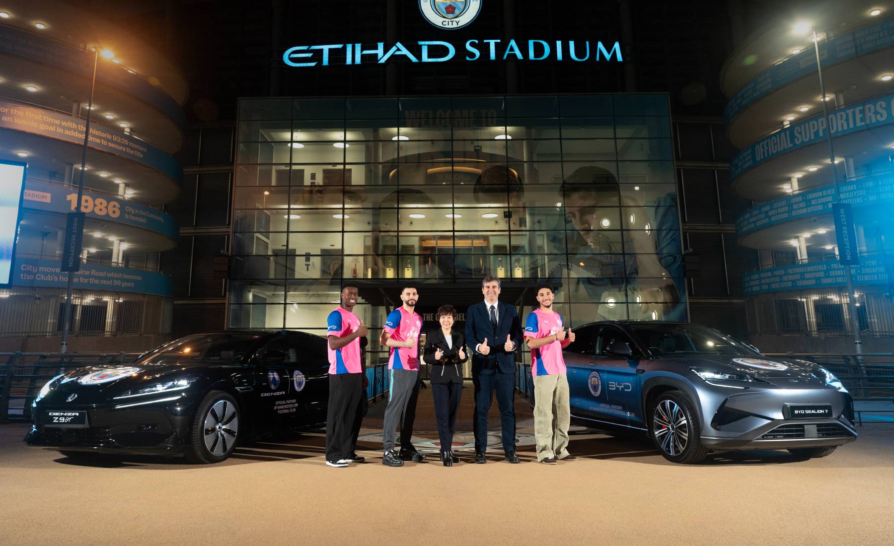 BYD Manchester City Stella jugadores