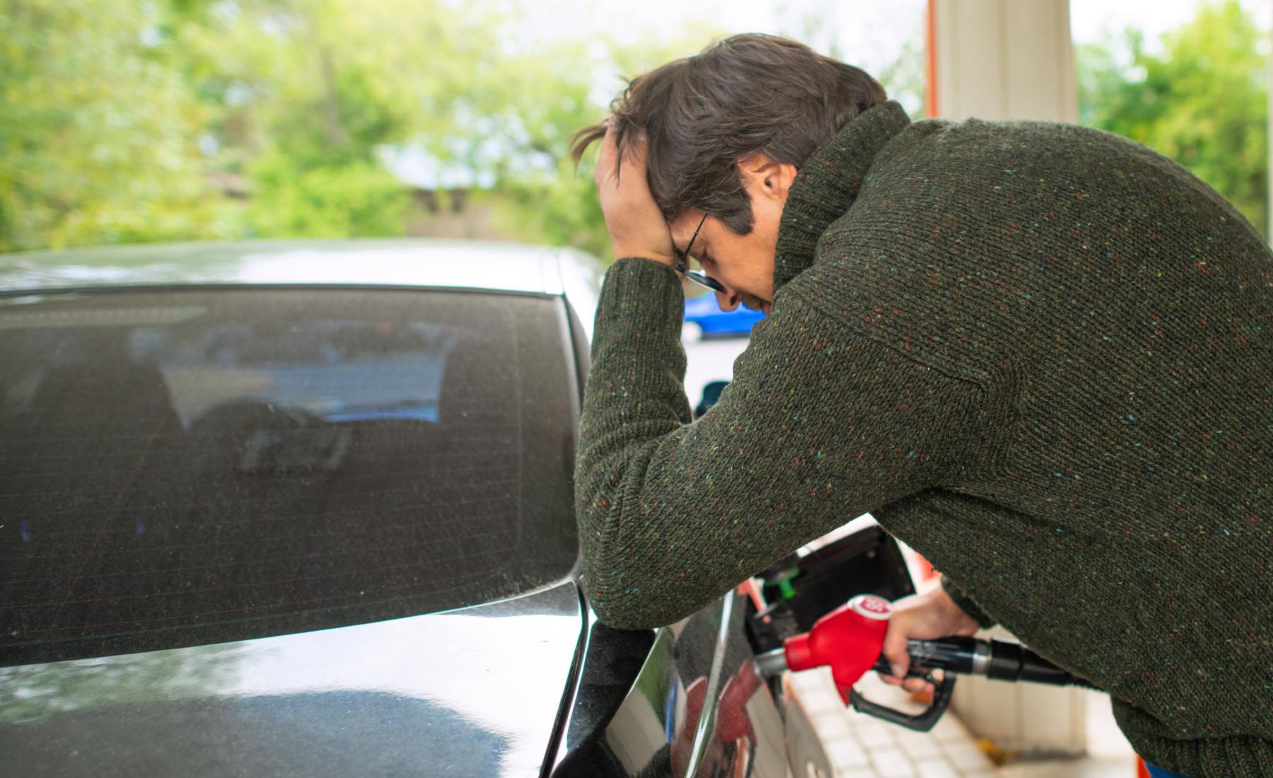 Preocupación por llenar el depósito