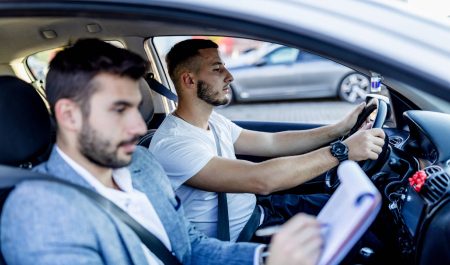 conductor joven carnet