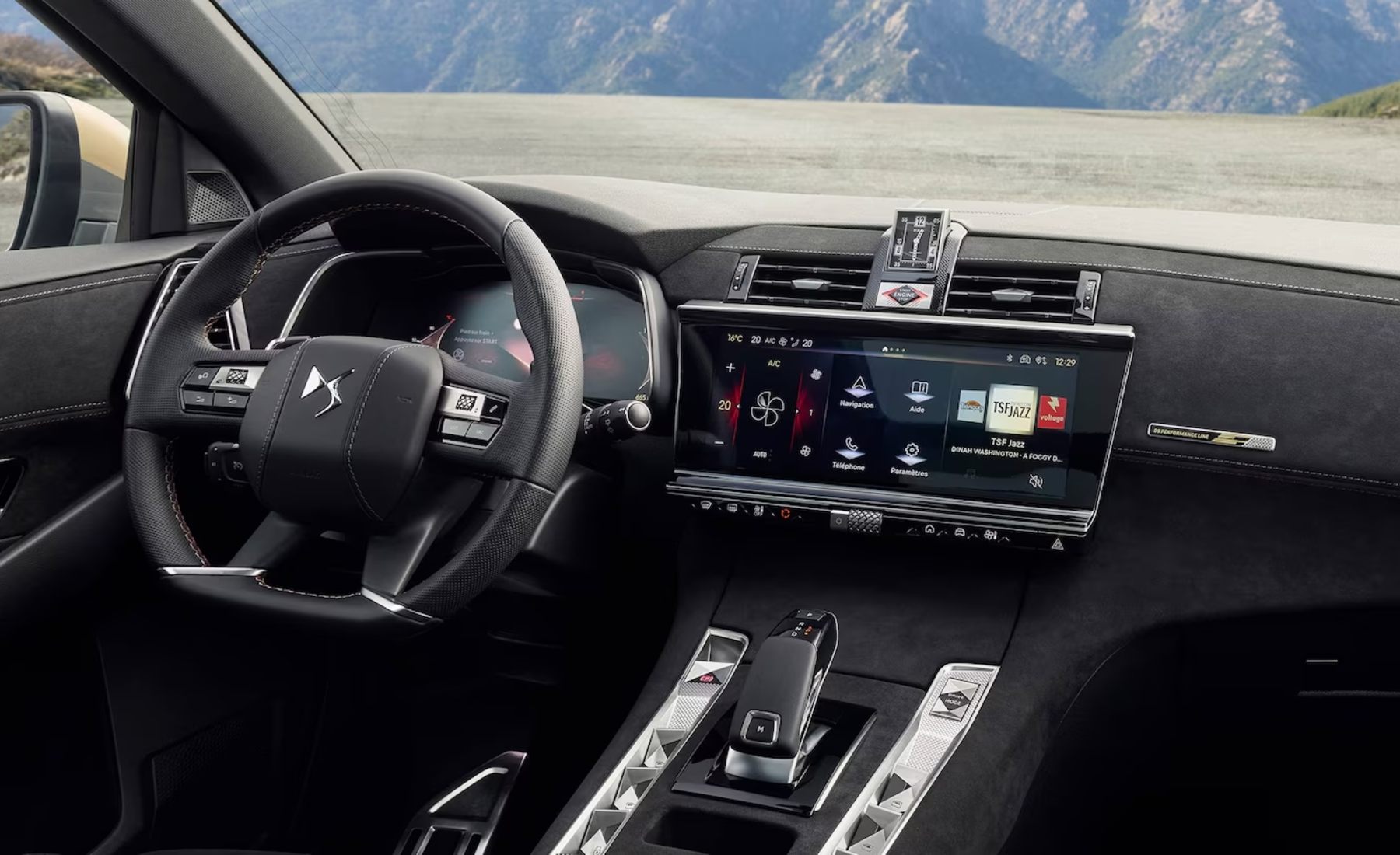 DS 7 Performance Line interior
