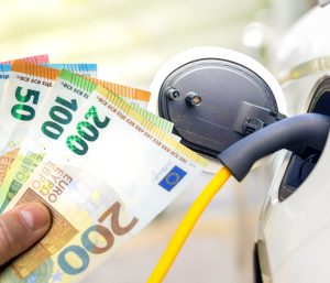 Precio recarga coche eléctrico