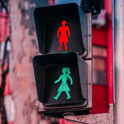 Caos en Valencia: el semáforo que casi cuesta una vida y acaba en una multa de 45.000 euros