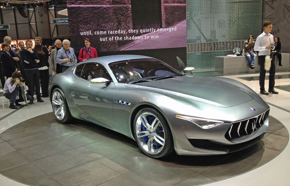 Diez automóviles que atraen los focos