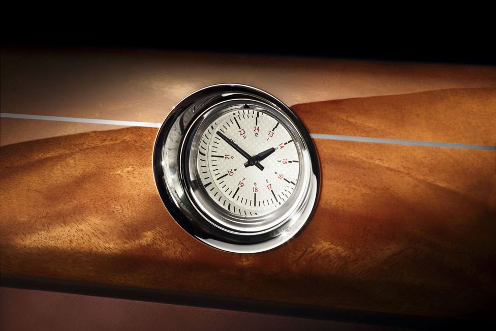 Phantom Pinnacle Travel