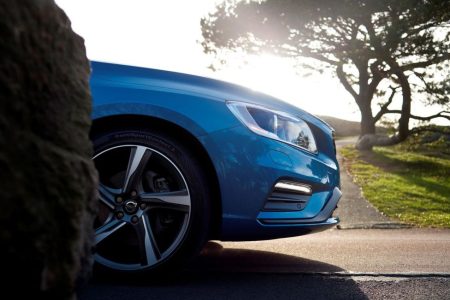 V60 Plug-In Hybrid R-Design