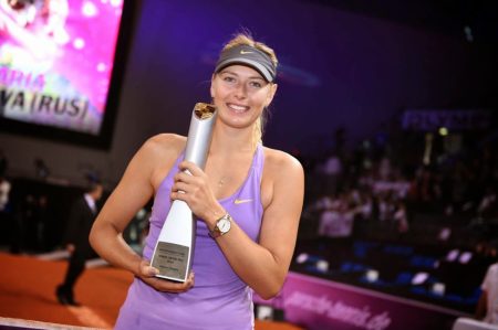 Sharapova gana un Porsche 911 Targa en Stuttgart