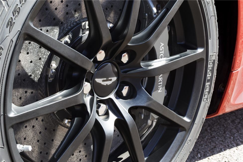 Vantage S V12 Roadster