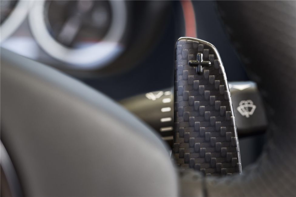 Vantage S V12 Roadster