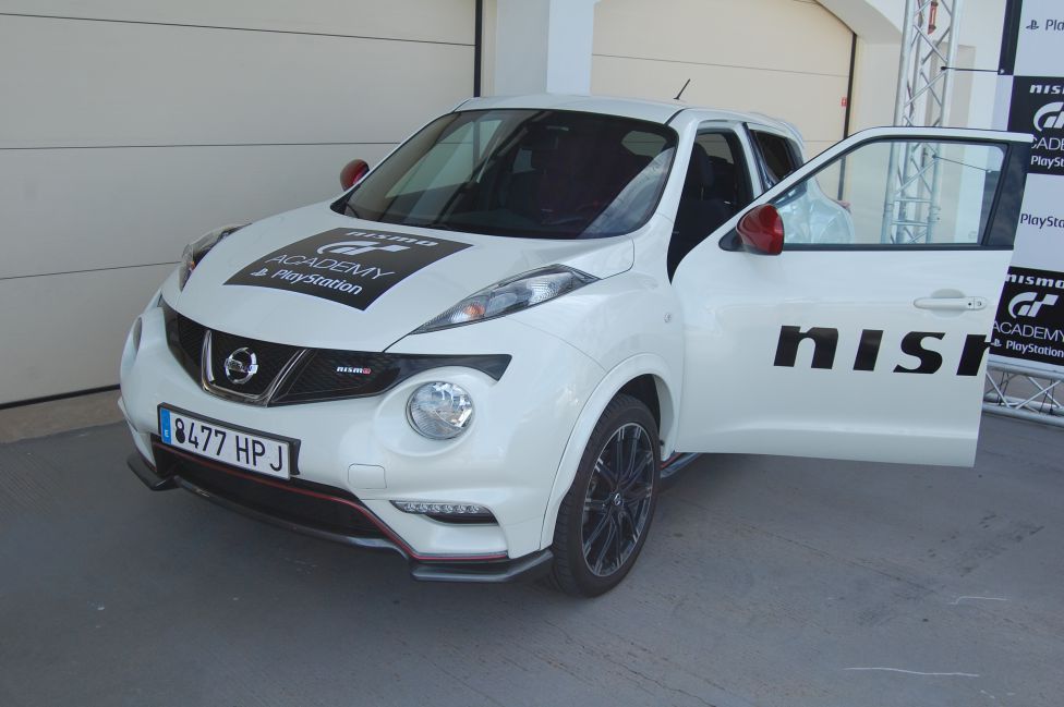 GT Academy: 370Z y Juke Nismo