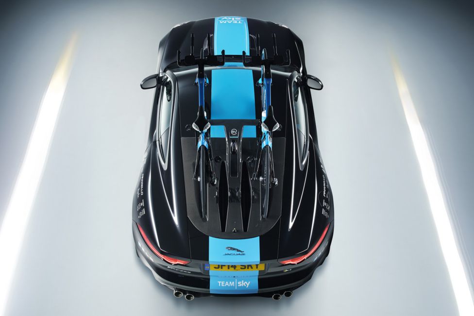 F-Type R Coupé Team Sky