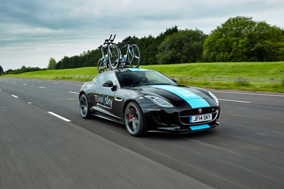 F-Type R Coupé Team Sky